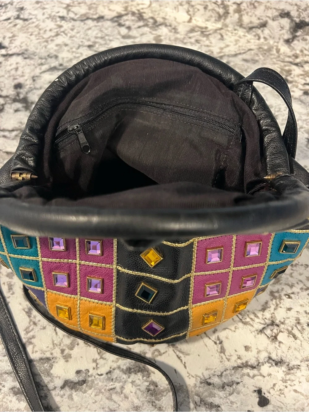 N/A stylish black